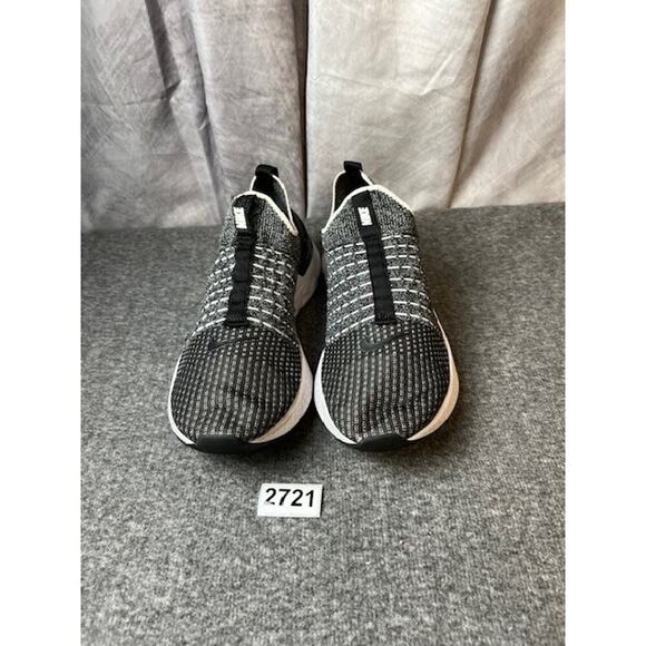 Size 9 - Nike React Phantom Run Flyknit 2 Black Smoke Grey CJ0277-003 - Picture 8 of 8